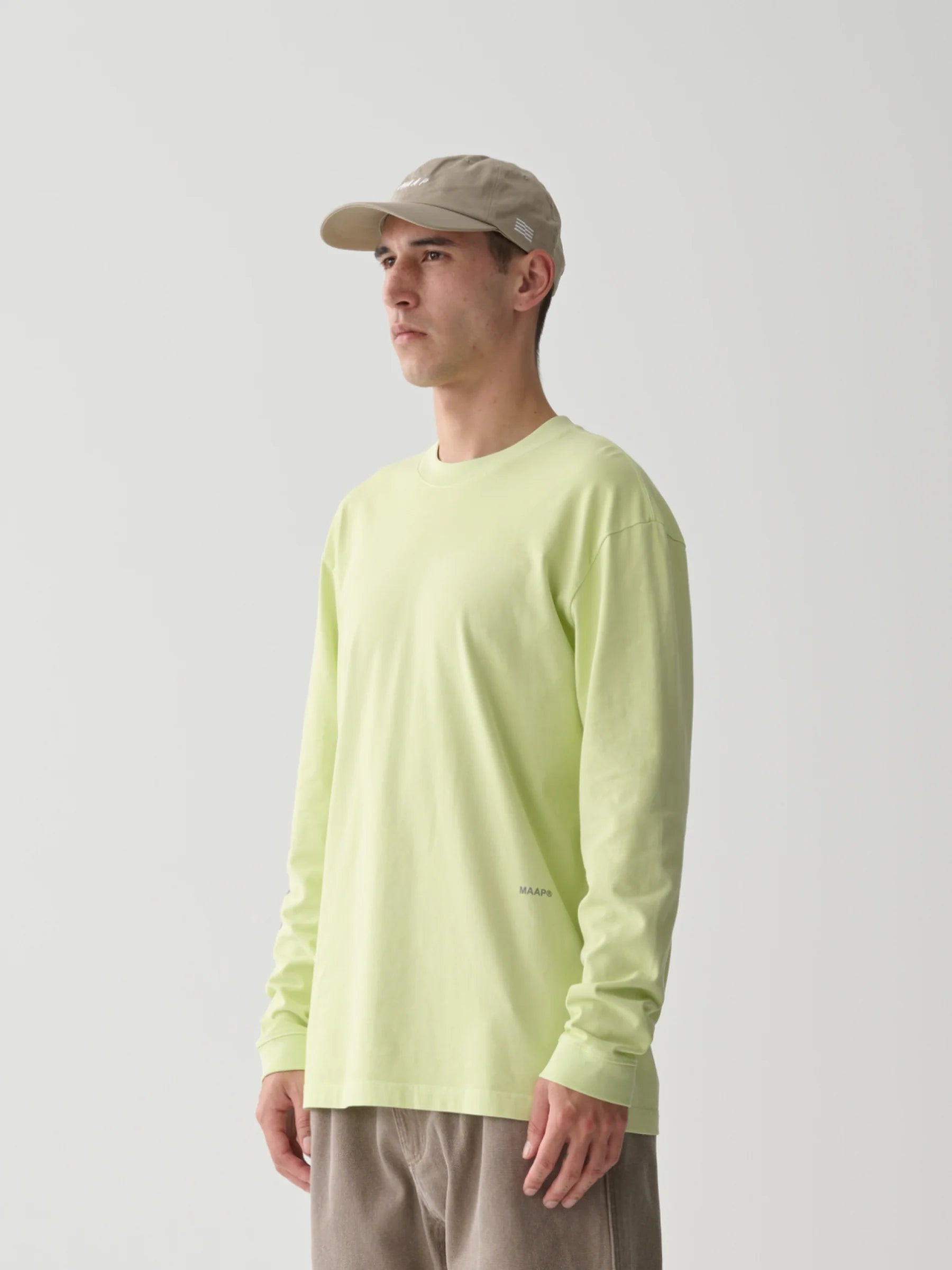 Essentials Langarm-T-Shirt